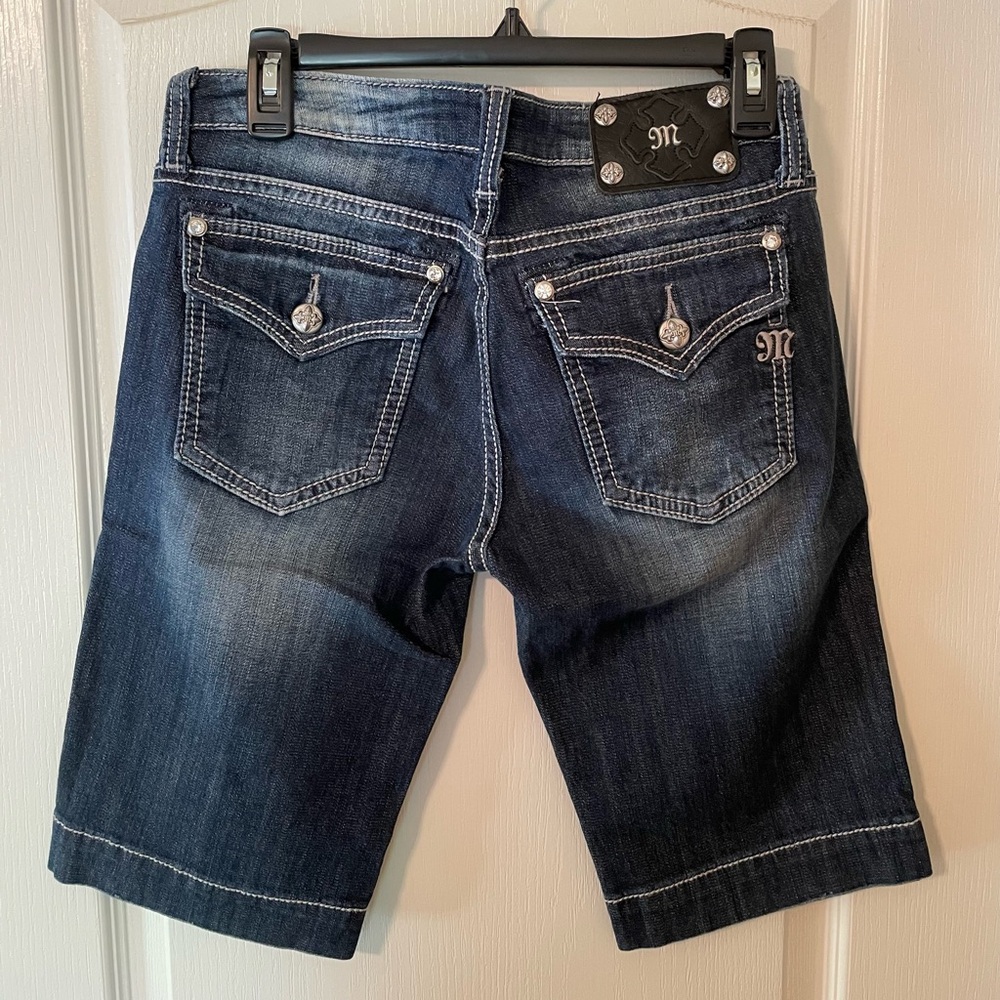 Miss Me Women’s Bermuda Short 28